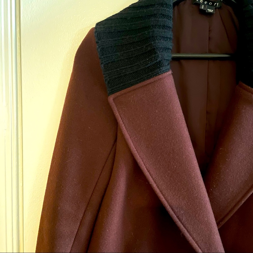 Theory claret-red jacket